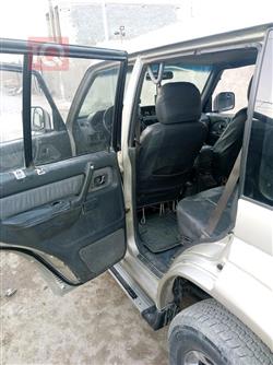 ميتسوبيشي باجيرو